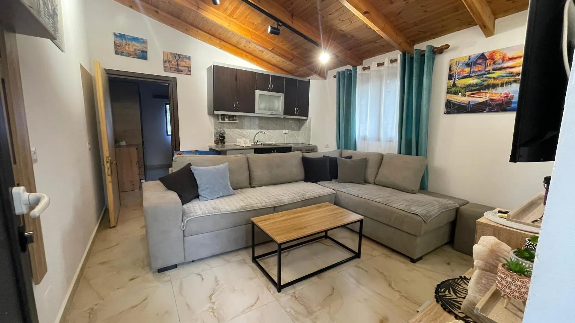Guest house Fishery Guesthouse Ksamil